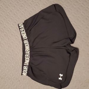 Women's Under Armour Shorts Black size small